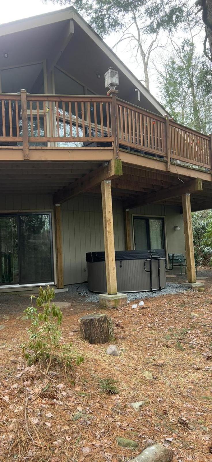 Whispering Pines Game Fire Pit Holiday home Pocono Pines